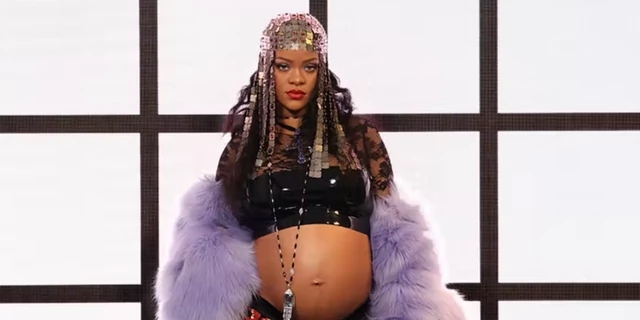 RIASBLOG “A Rihanna documentary detailing private life in the works at Amazon”.